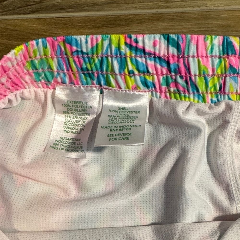 Lilly Pulitzer Luxletic Ocean Trail Shorts – Unicorn of the Sea Print – Size M - Picture 3 of 9